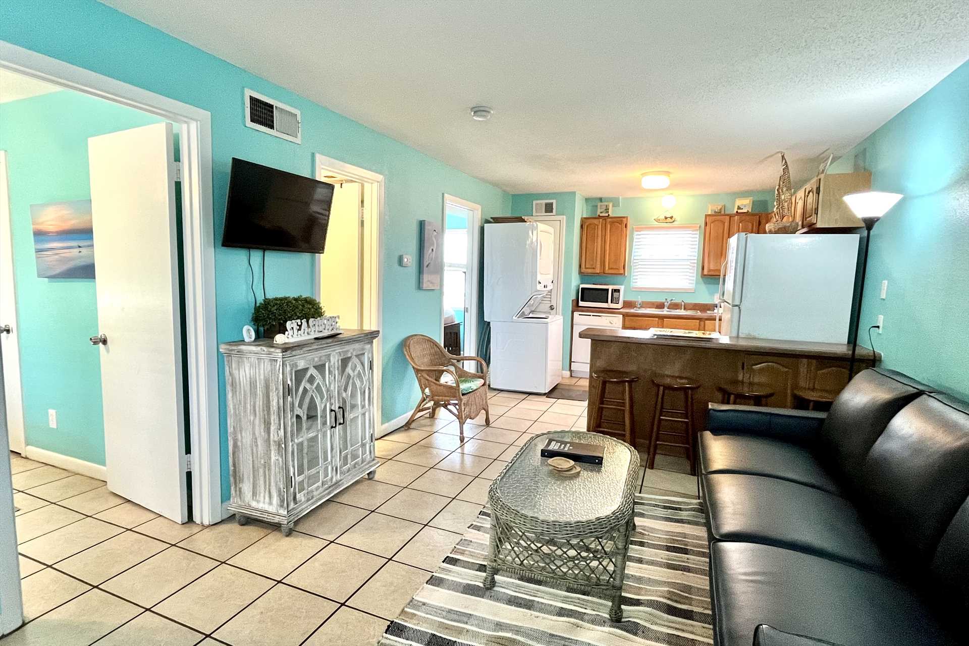 Cozy, beachside condo.