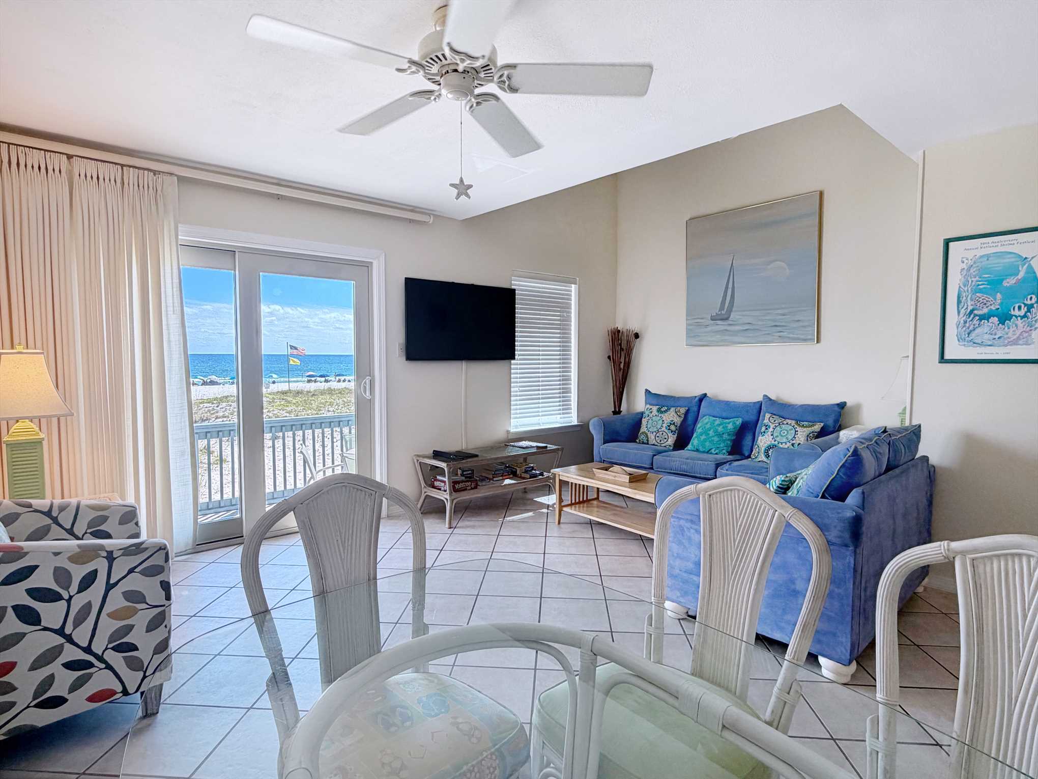 Ocean Reef 802 - Dining area on main level