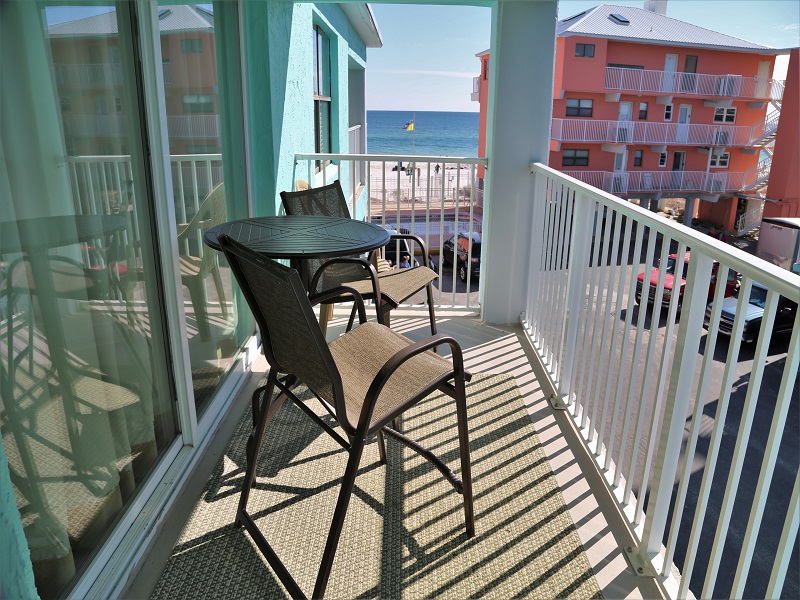 Harbor House B20 - Private Balcony with seating for 2