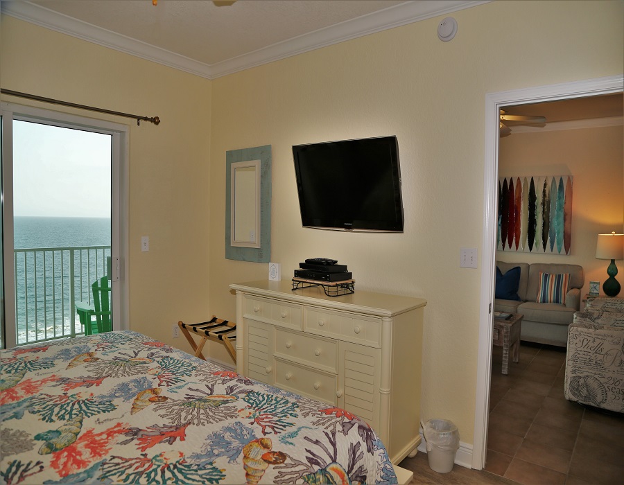 Crystal Shores West 905 - Master bedroom - TV