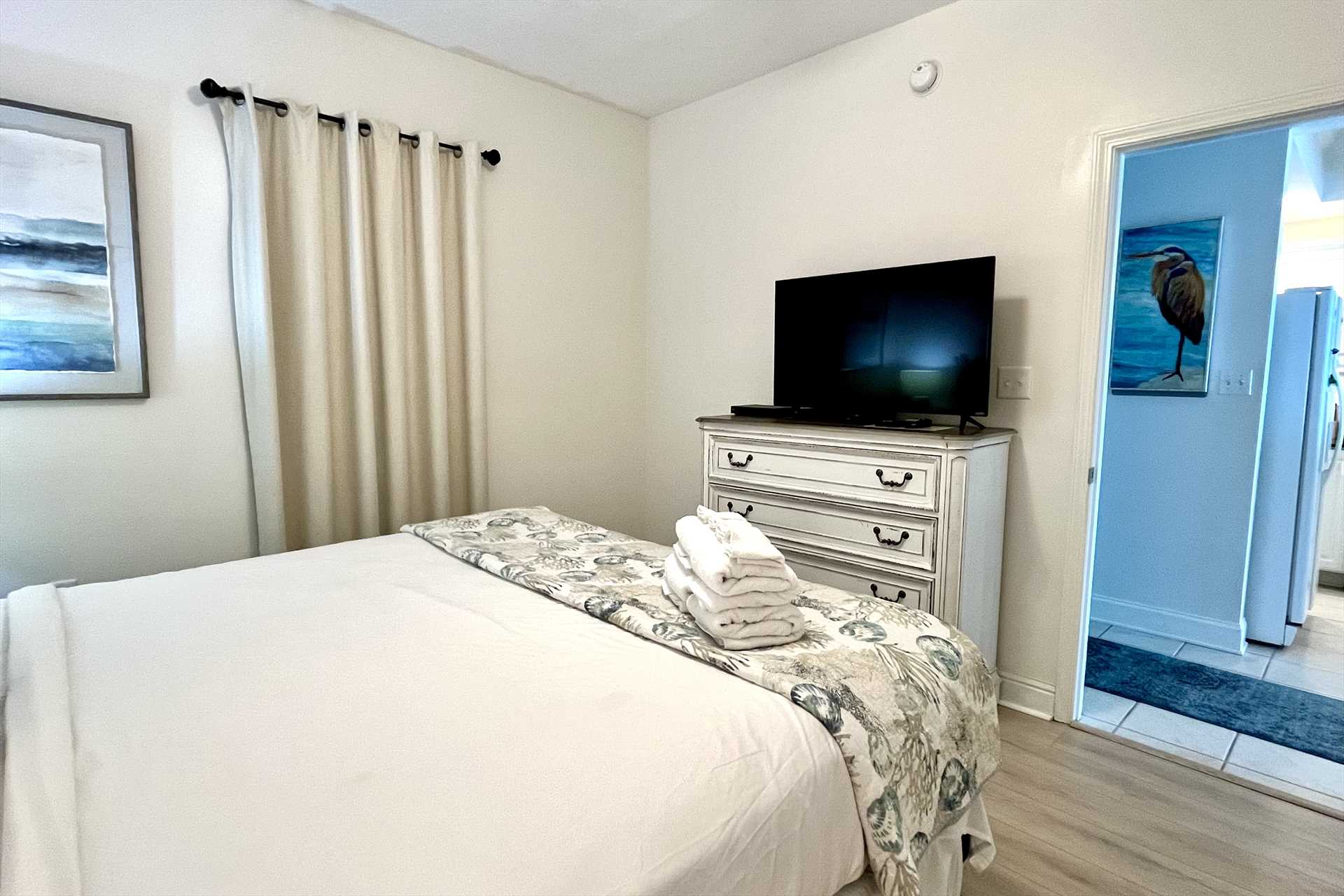 Another view of Second Bedroom King, Crystal Shores 1006