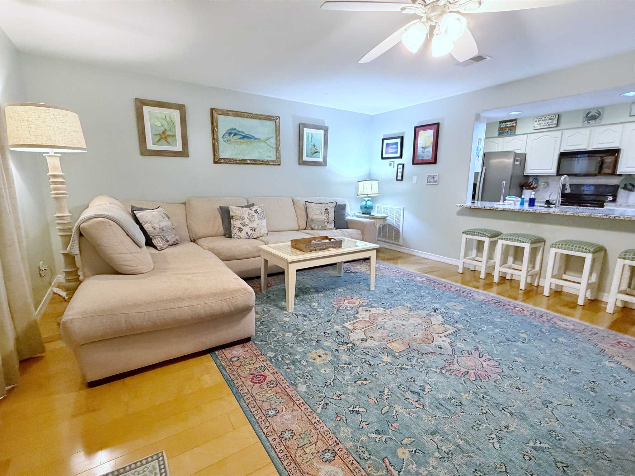 Cozy living room with plenty of seating