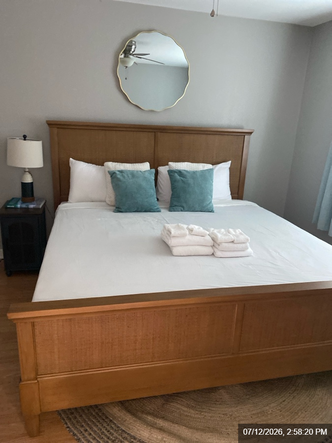 **KING-SIZE bed photo coming soon**