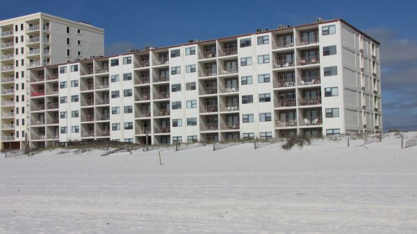 Island Shores right on the beach