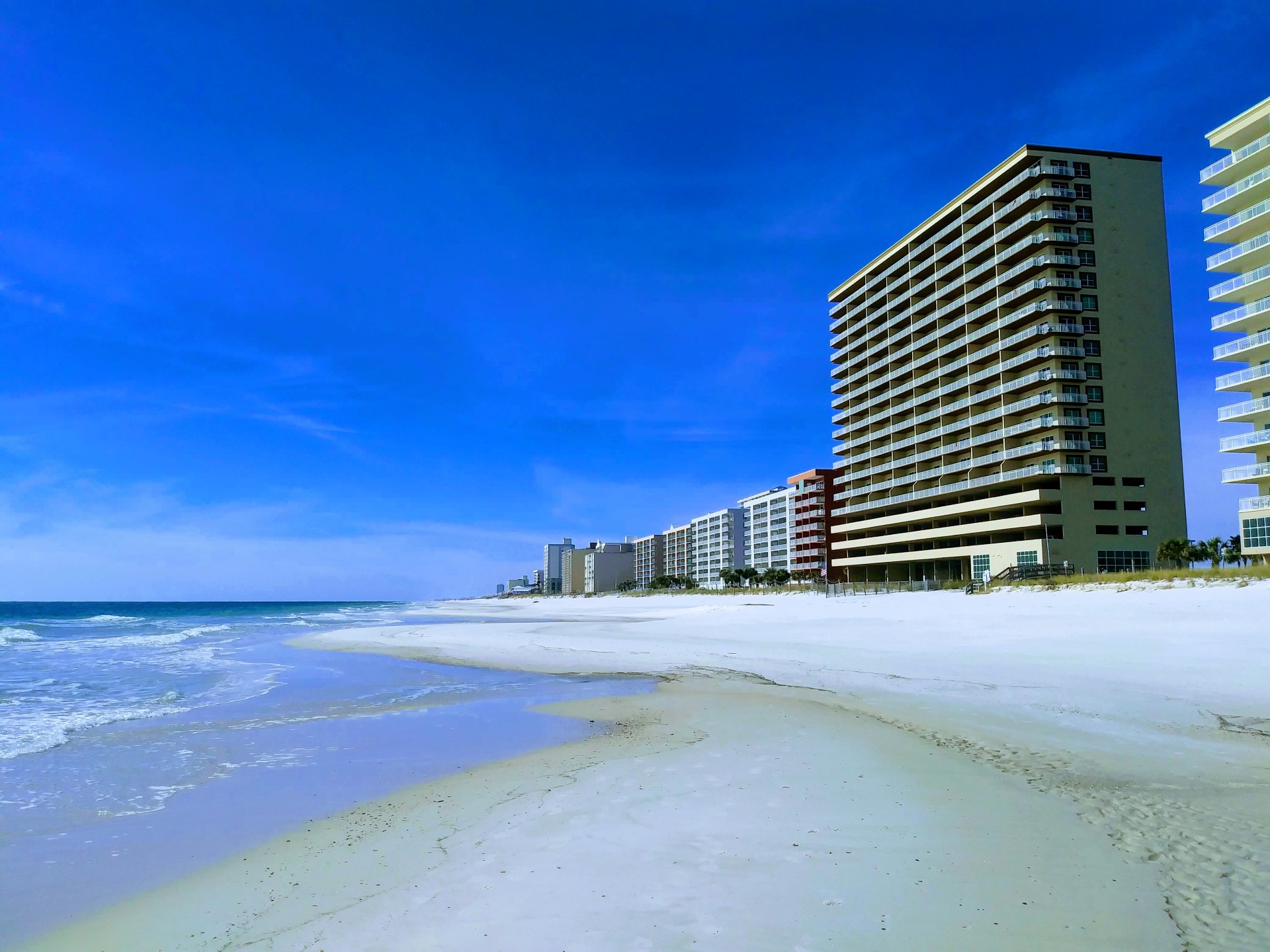 Explore miles of beautiful Alabama shoreline.